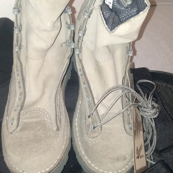 Danner Boots (Women) Grey Brand New - Picture 1 of 4
